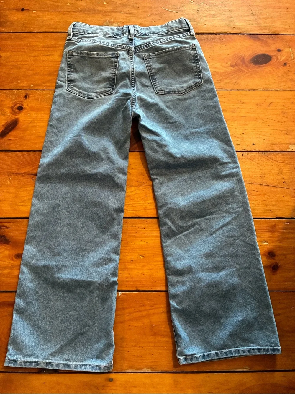 Old Navy Kids Wide-Leg Jeans in Light Blue Denim